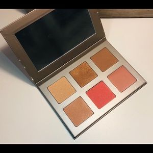 ICONIC LONDON Blaze Chaser Face Palette